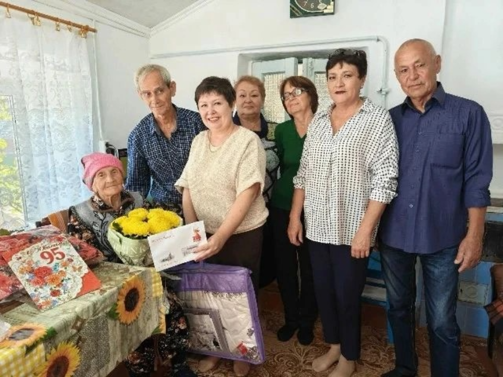 96-й день рождения отмечает Александра Васильевна Молодцова, труженица тыла, жительница посёлка Таврический
