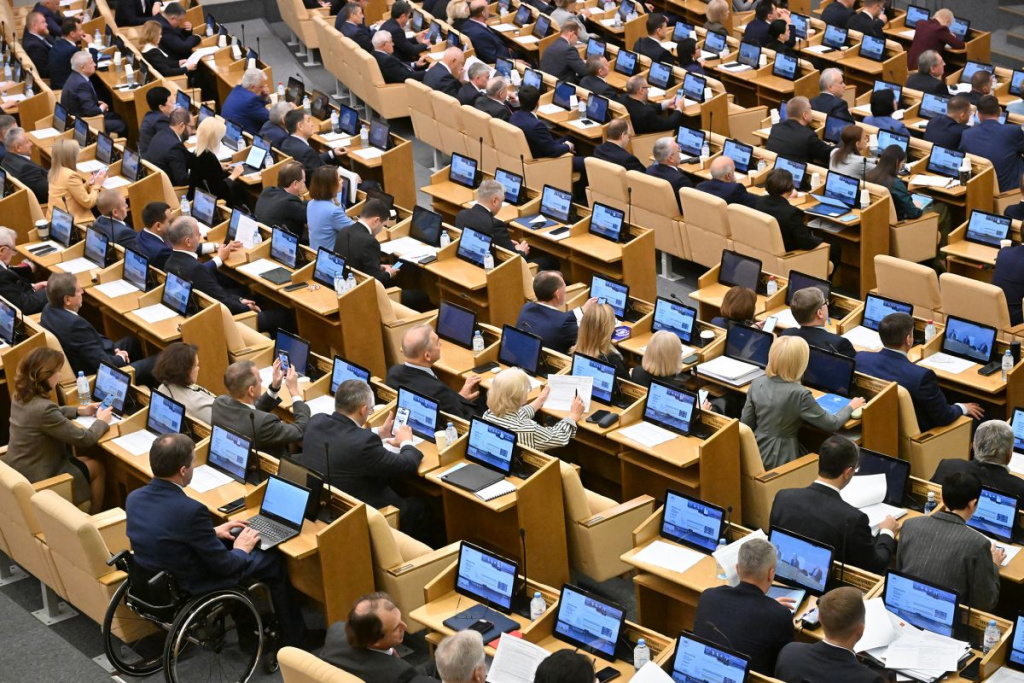  Развитие страны в долгосрочной перспективе: «Единая Россия» проголосовала за проект бюджета в первом чтении
