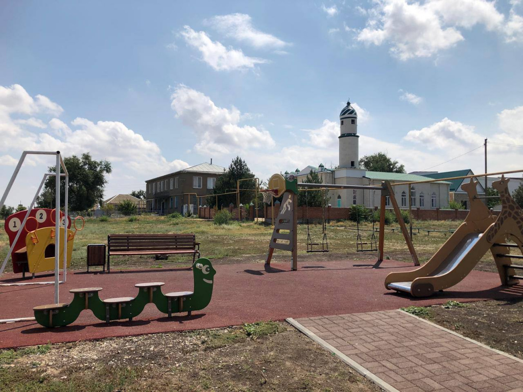 По требованию прокурора установлена новая детская игровая площадка