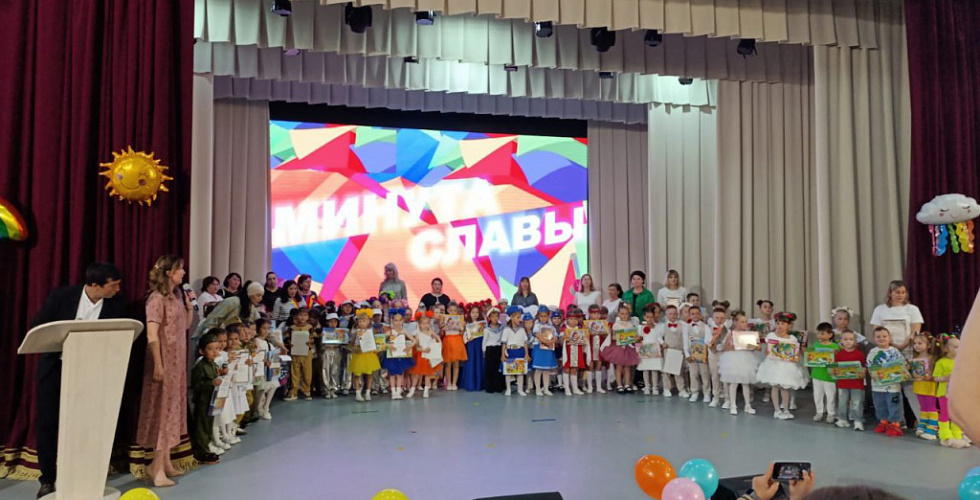 В социально-культурном центре села Летняя Ставка прошел районный фестиваль «Минута славы»