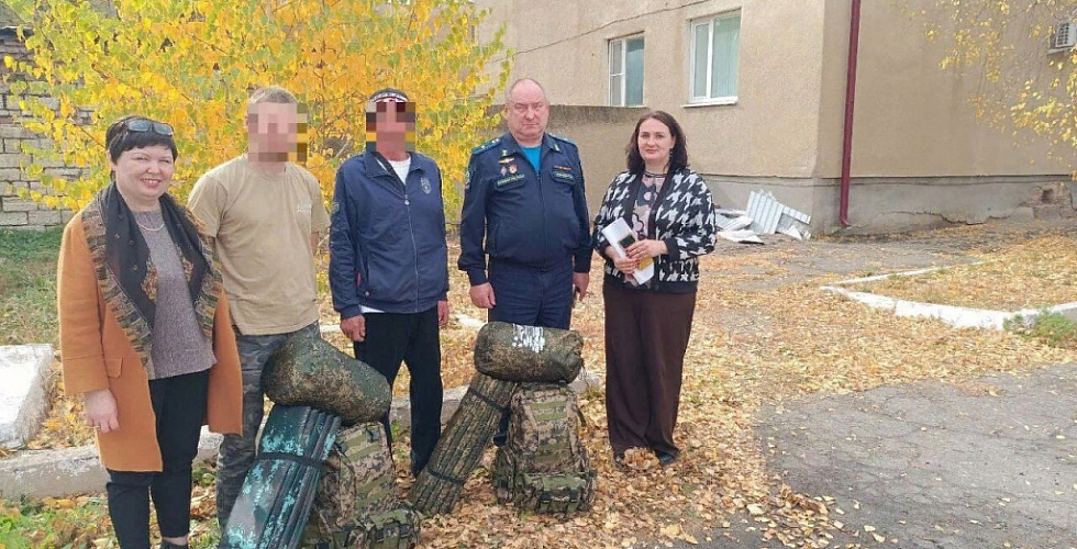 Жители района продолжают заключать контракты на военную службу