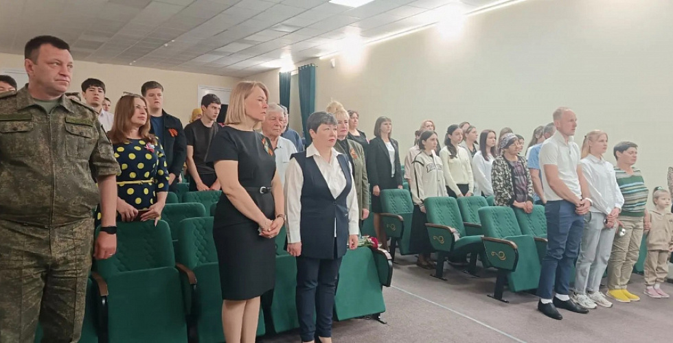В п.Владимировка прошла церемония вручения ордена Мужества родным погибшего в СВО Терещенко Н.В.
