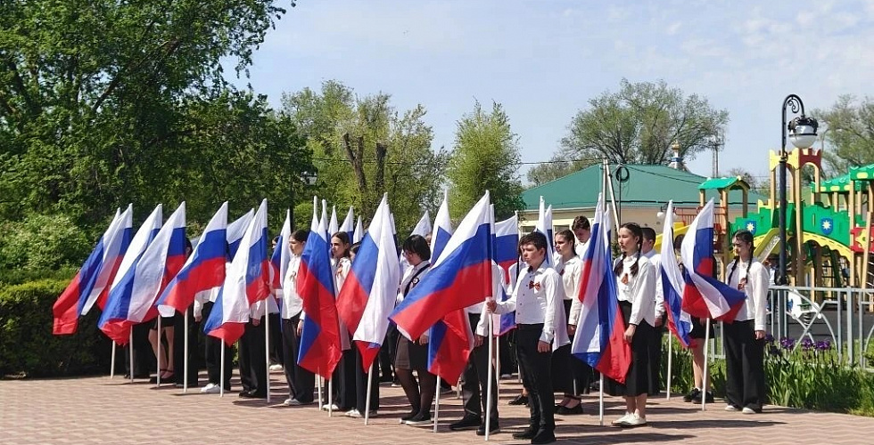 В селе Летняя Ставка состоялся торжественный митинг